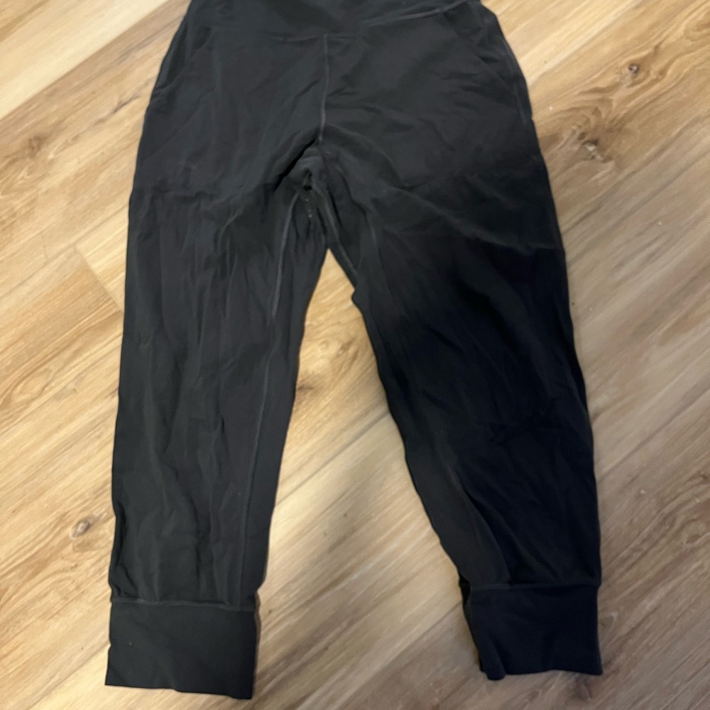 Lululemon Cropped Align Joggers